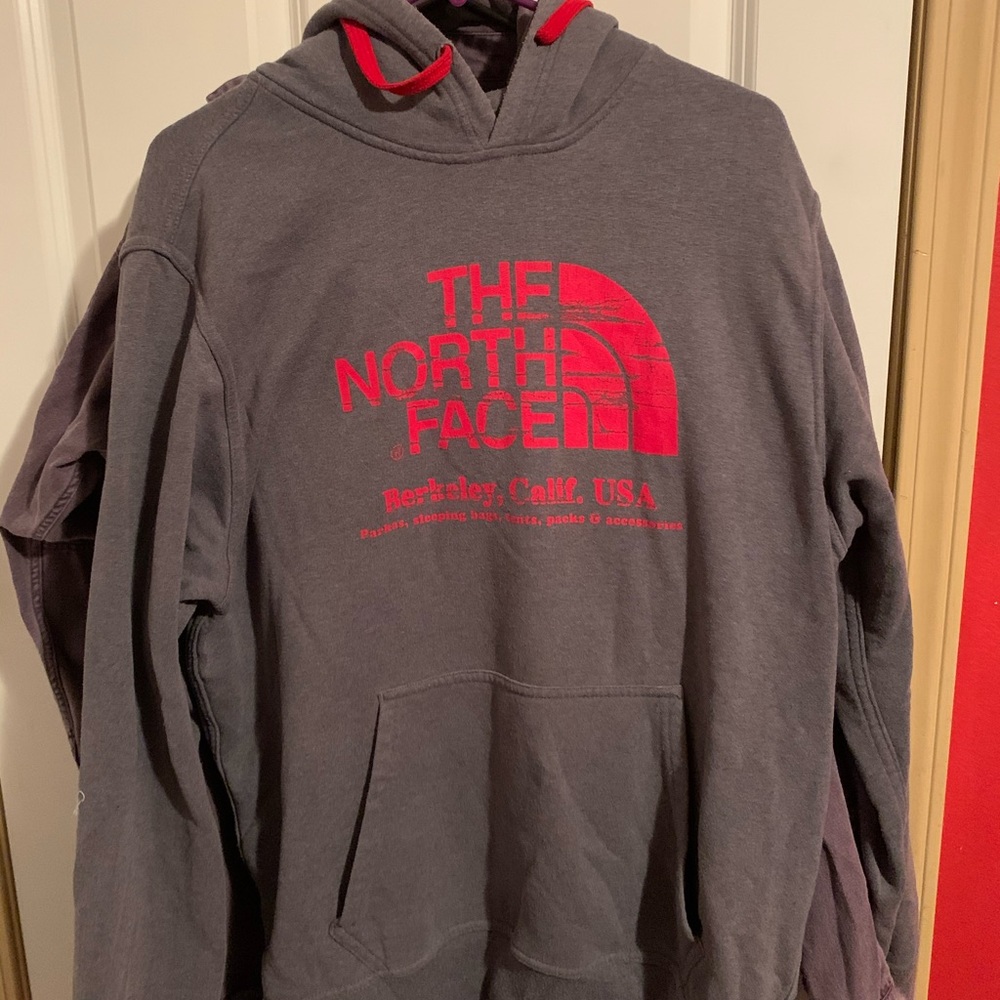 Dark grey men’s north face hoodie size XL